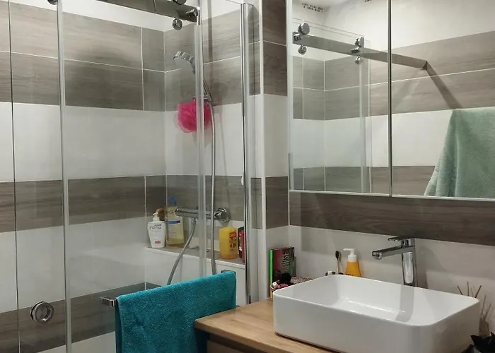 T2 Vue Pyrenees Au Sud De Apartament