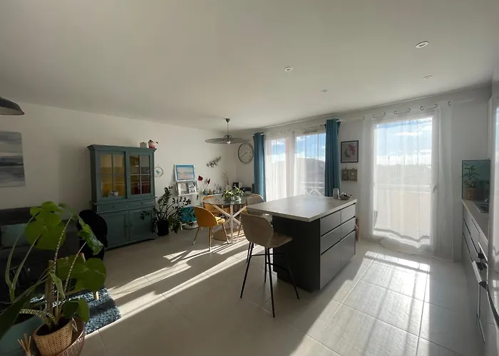 T2 Vue Pyrenees Au Sud De Apartament