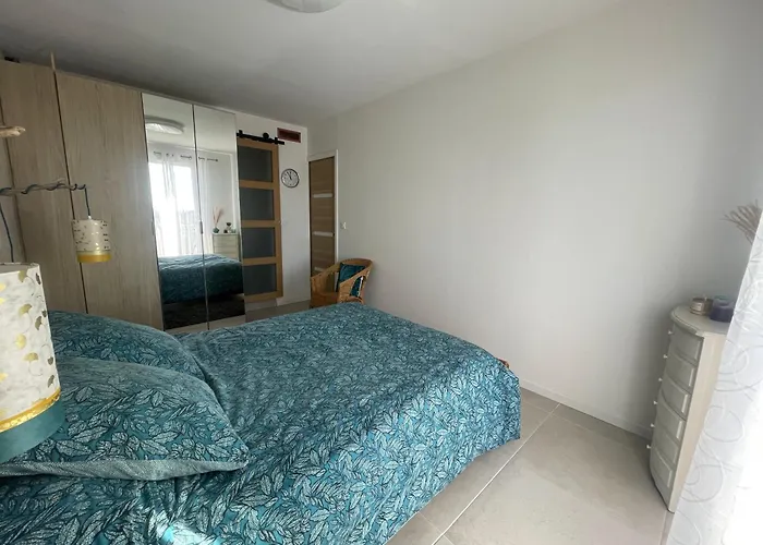 T2 Vue Pyrenees Au Sud De Apartament